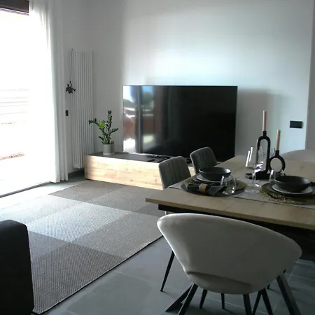 Ferienwohnung Karlena Apartment *